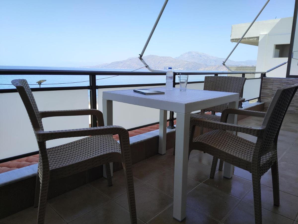 Villa Golden Ammos Sea View Каламаки Экстерьер фото